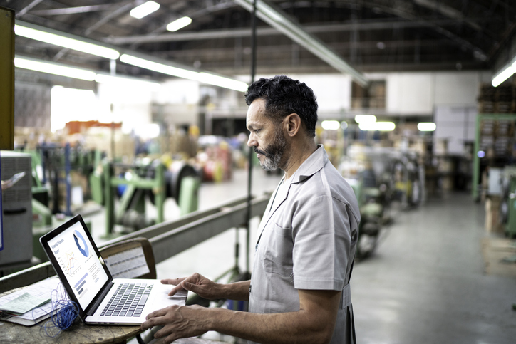 Trends and Advantages of Digitalization in Manufacturing Procurement Trends and Advantages of Digitalization in Manufacturing Procurement