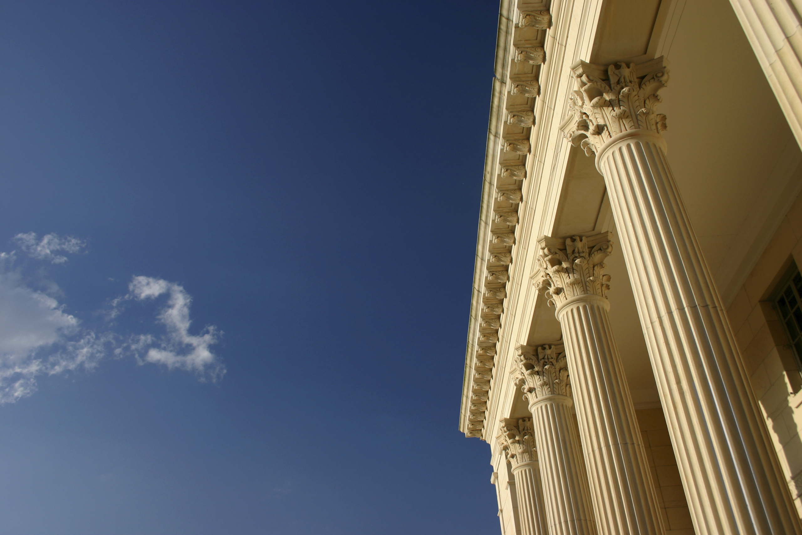 Digital-Car-Manufacturing-1244x640