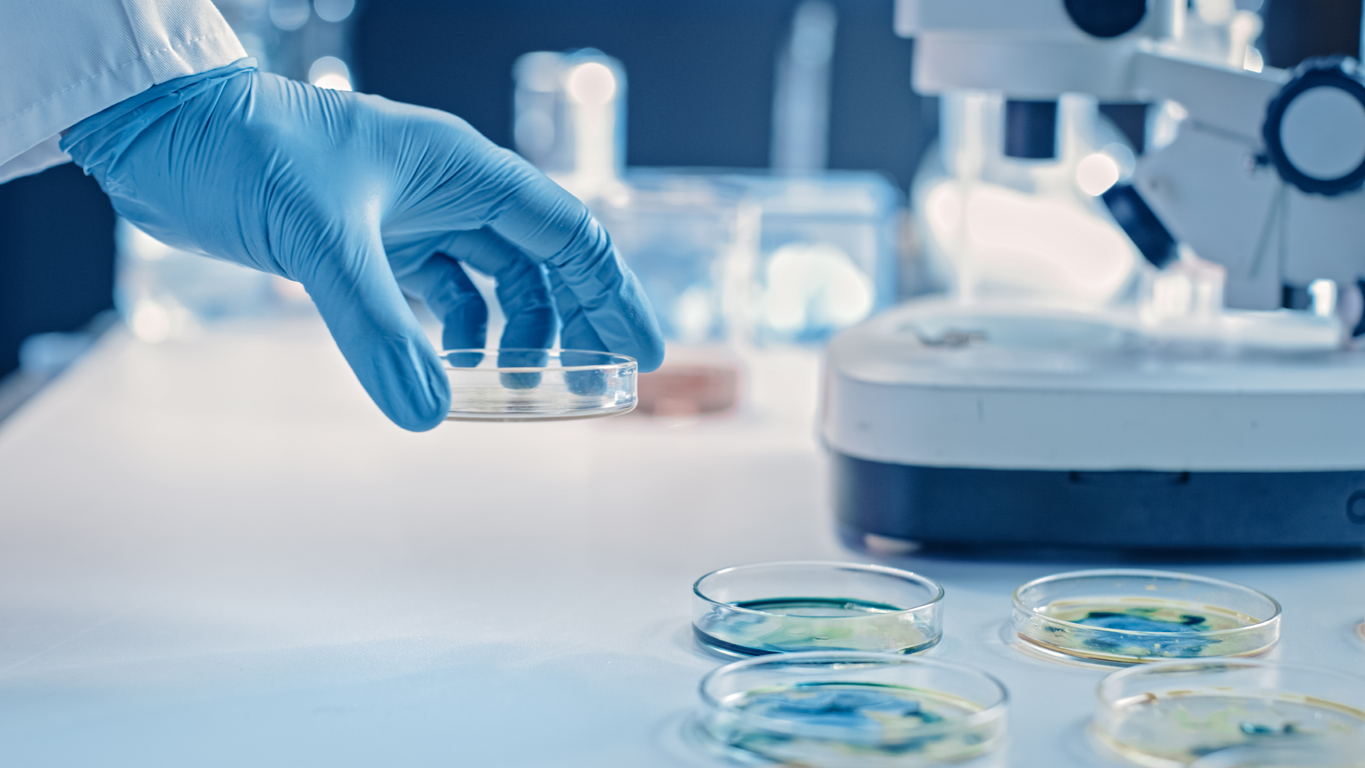 Procurement Leading Pharmaceutical Companies Through the Pandemic Procurement Leading Pharmaceutical Companies Through the Pandemic